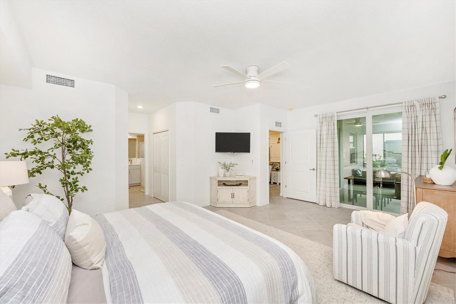 WELLEN PARK GOLF & COUNTRY CLUB - Residential Lease