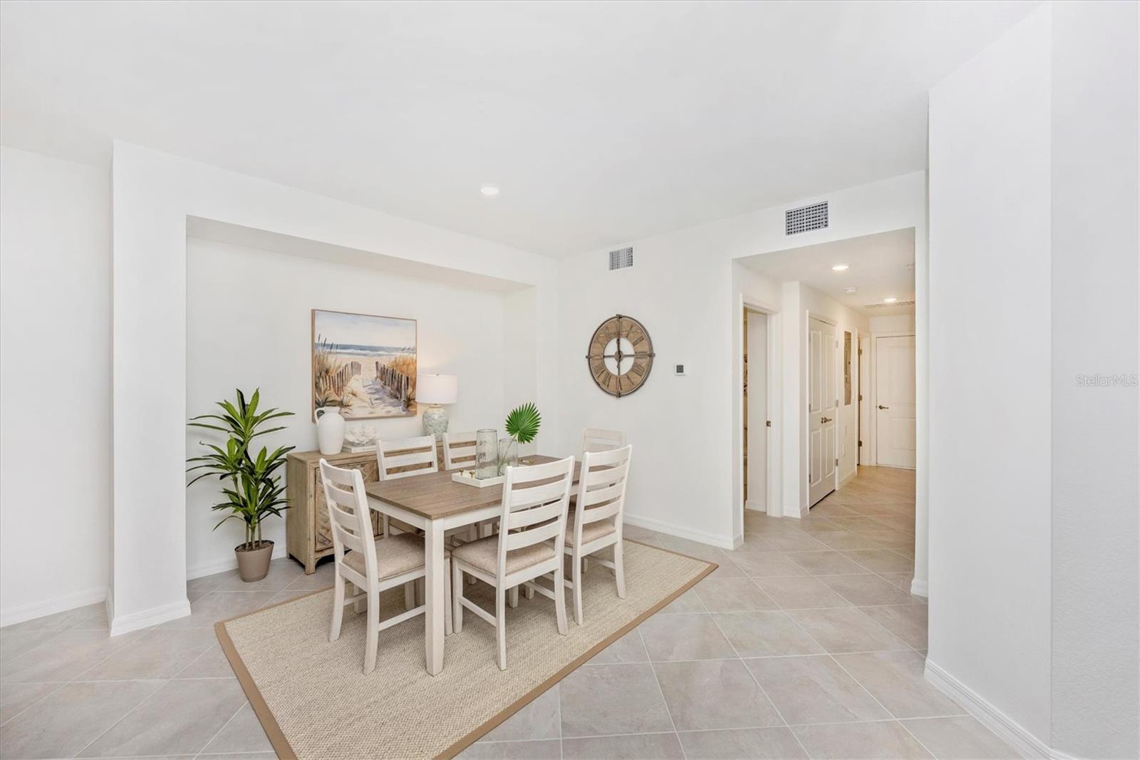 WELLEN PARK GOLF & COUNTRY CLUB - Residential Lease