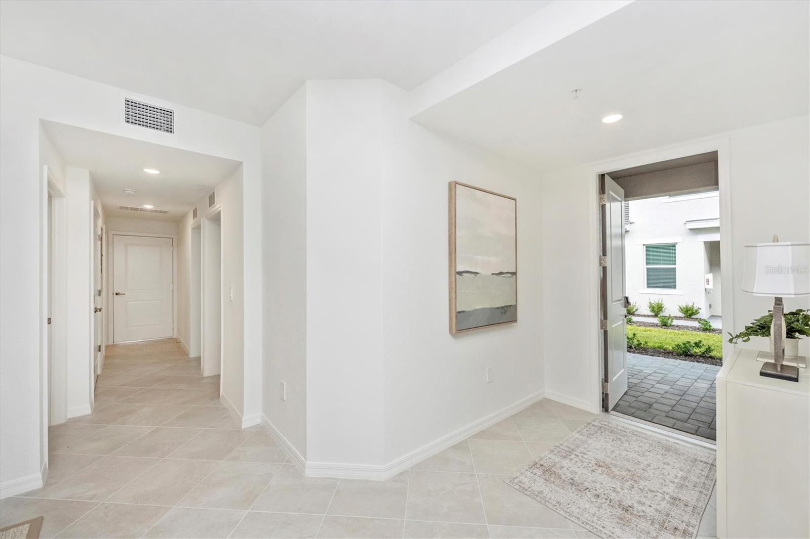WELLEN PARK GOLF & COUNTRY CLUB - Residential Lease