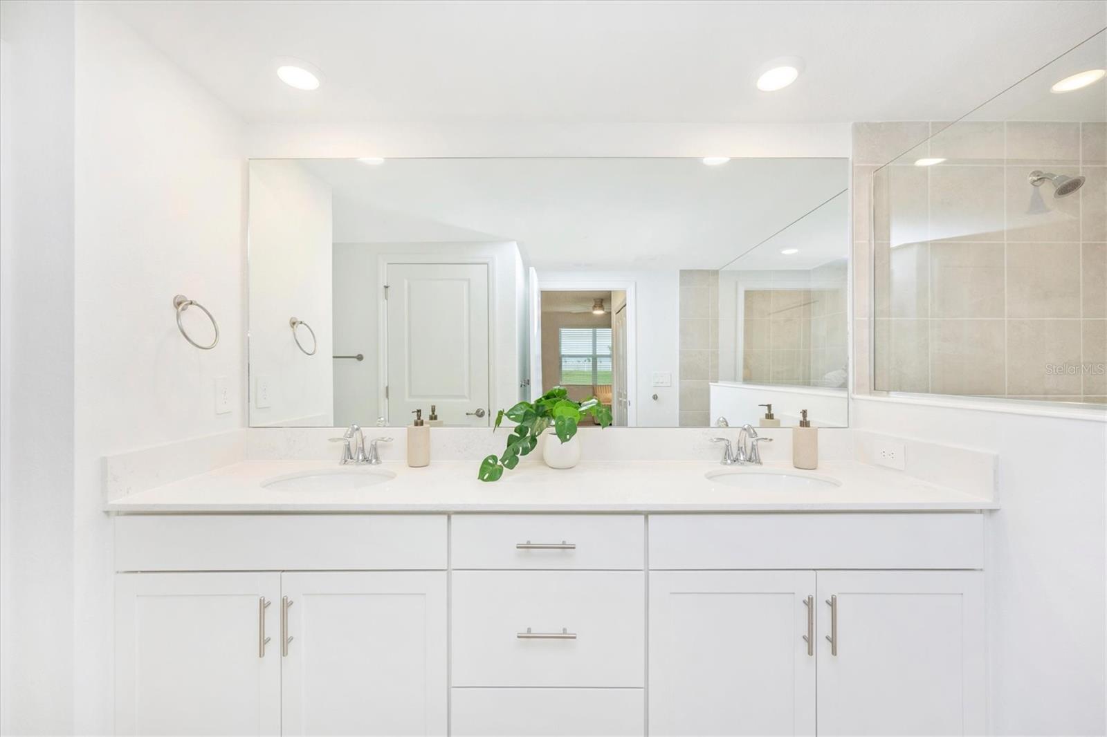 WELLEN PARK GOLF & COUNTRY CLUB - Residential Lease
