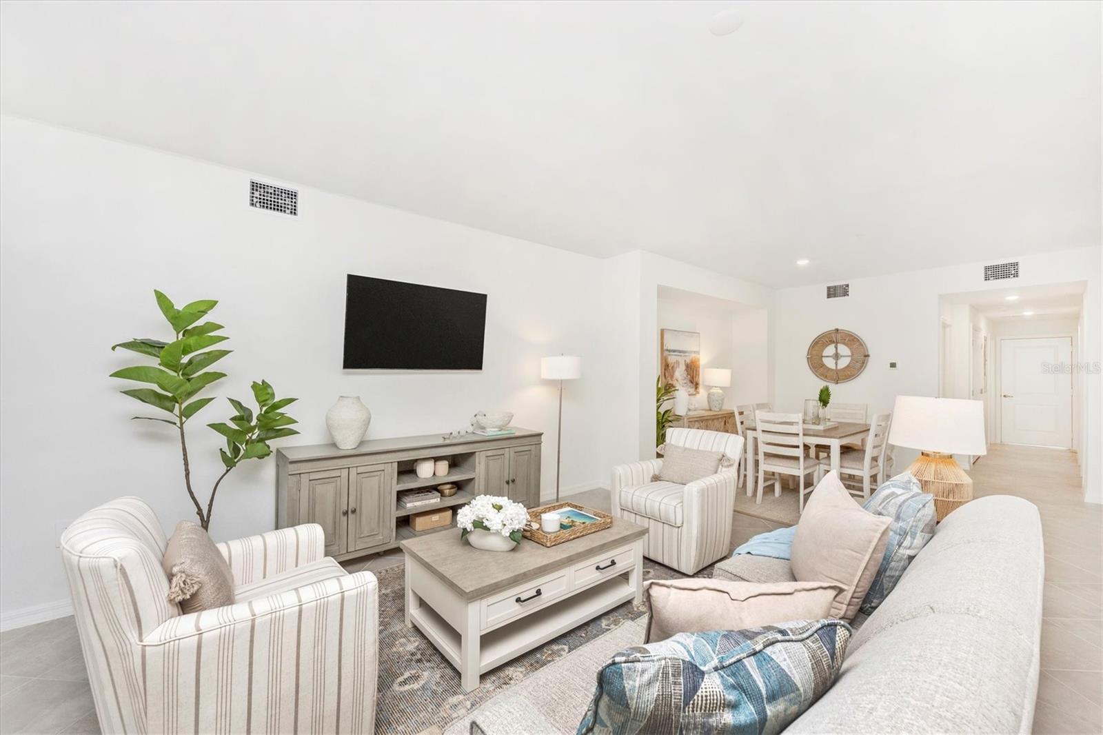 WELLEN PARK GOLF & COUNTRY CLUB - Residential Lease