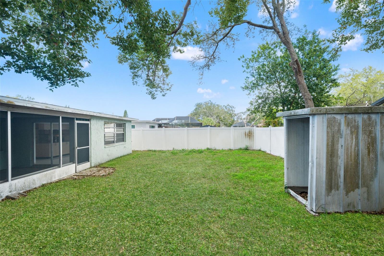 EMBASSY HILLS - Residential