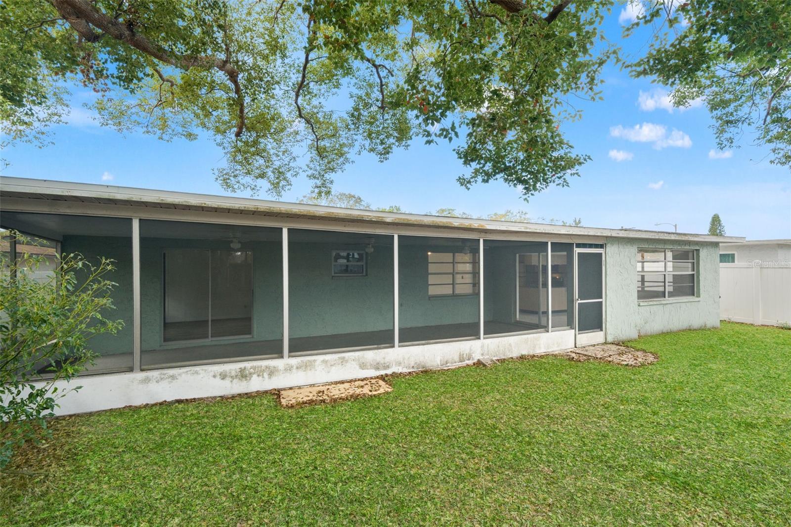 EMBASSY HILLS - Residential