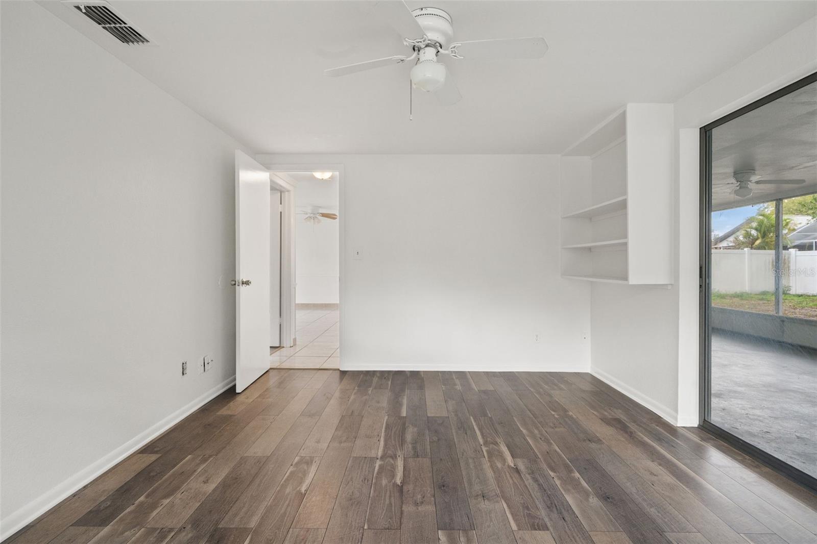 EMBASSY HILLS - Residential