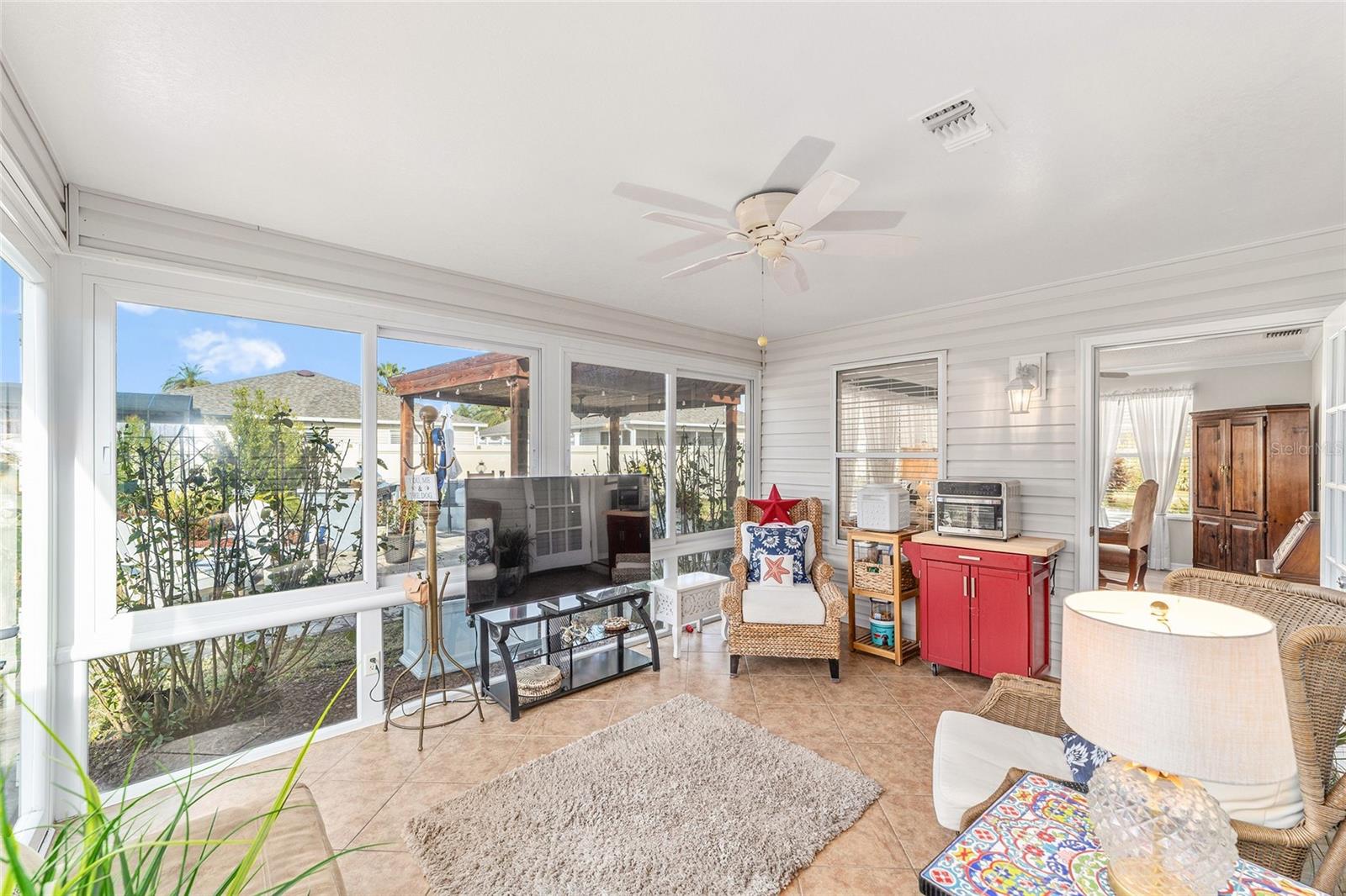 1647 SCOTCH PINE WAY