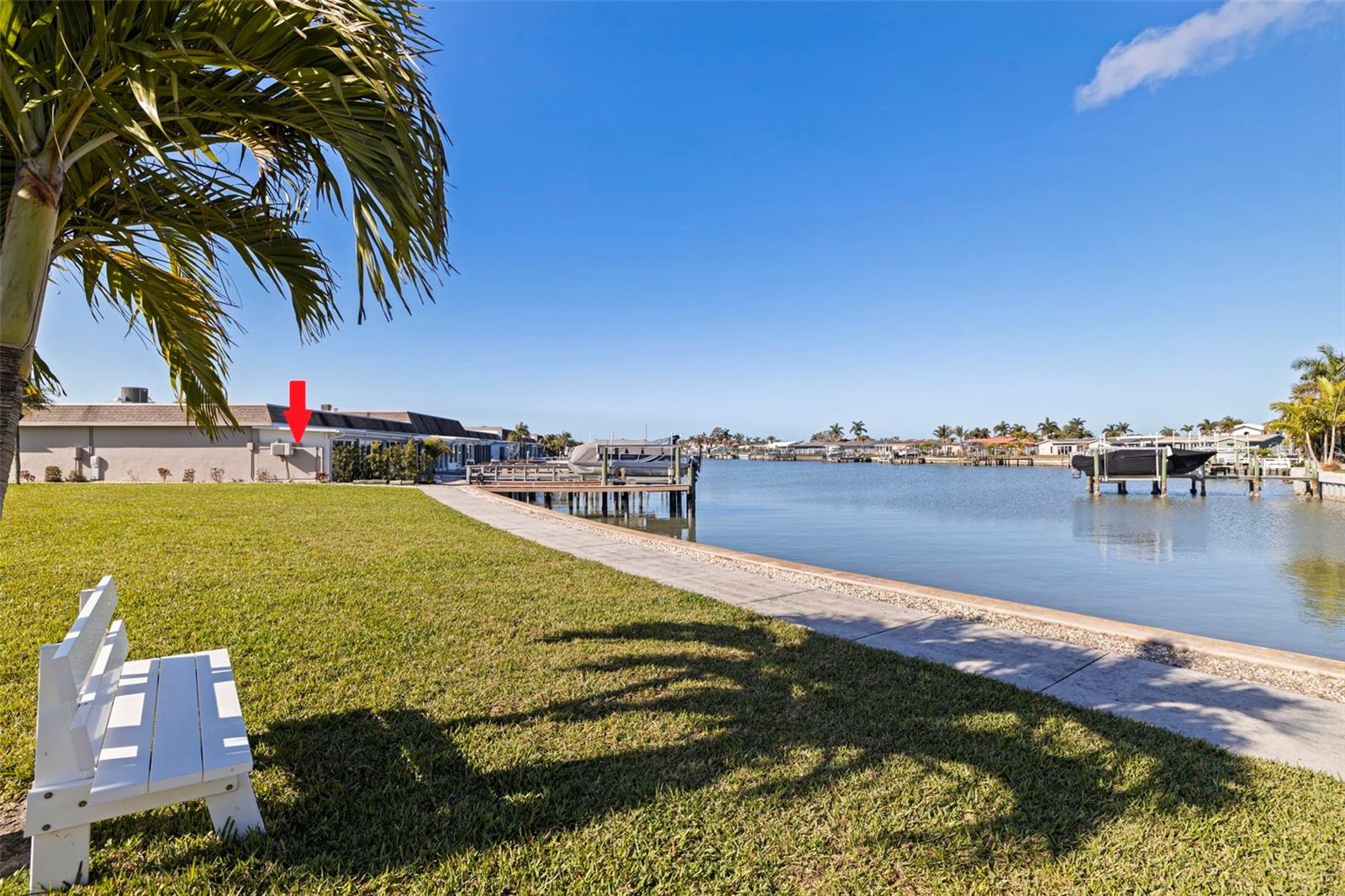 BOCA CIEGA POINT EAST - Residential