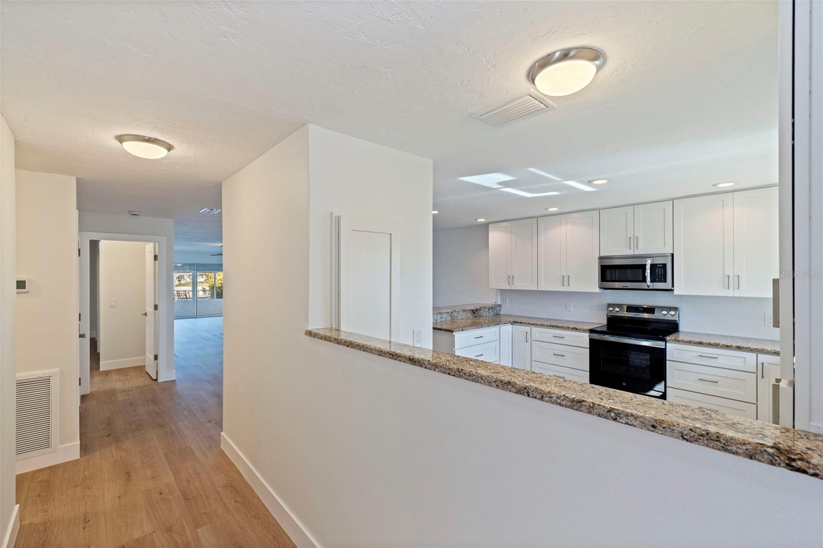 BOCA CIEGA POINT EAST - Residential