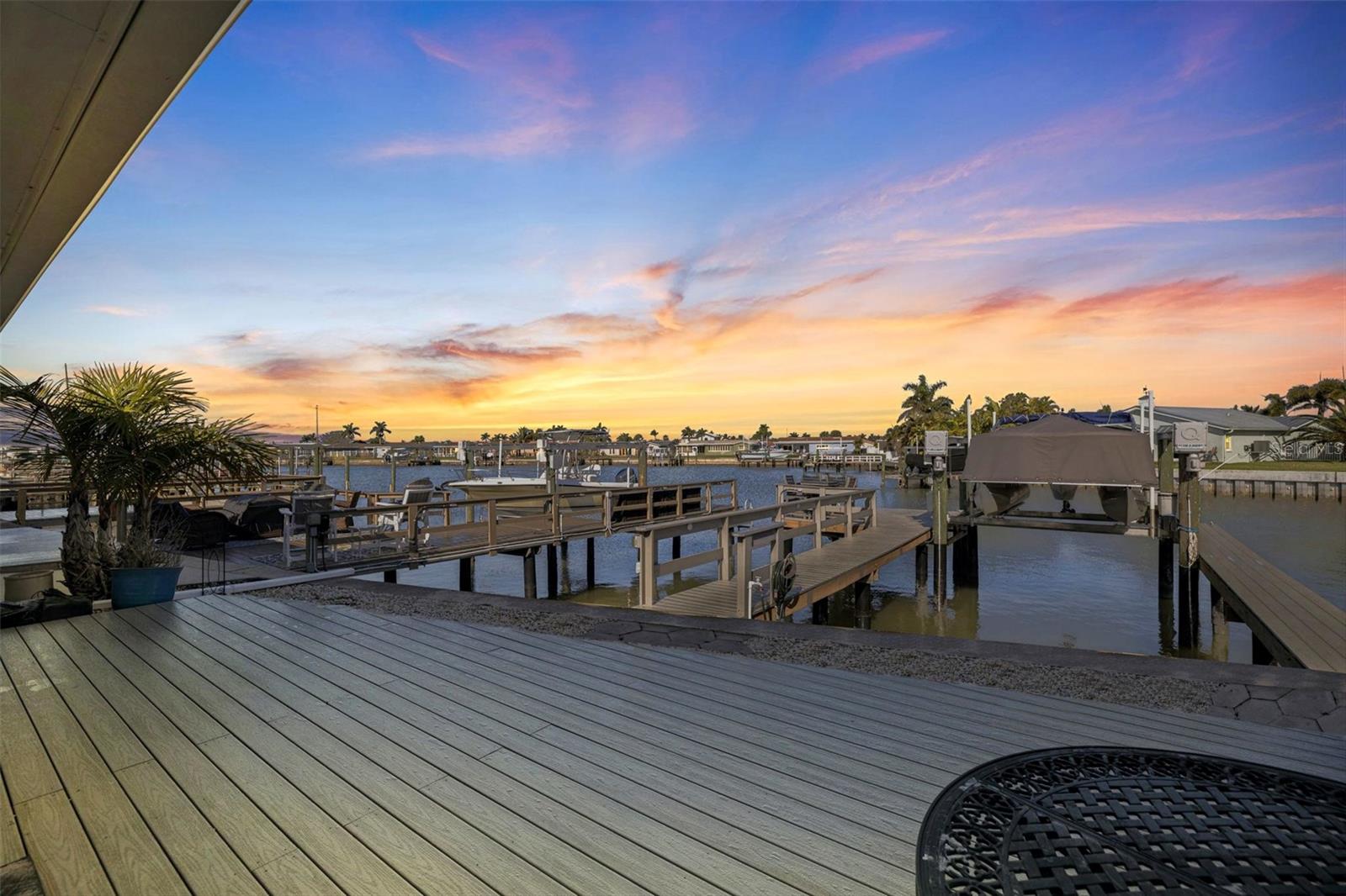 BOCA CIEGA POINT EAST - Residential