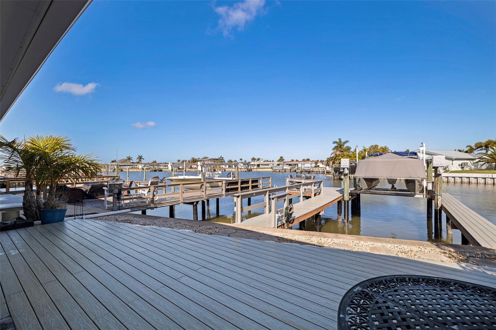 BOCA CIEGA POINT EAST - Residential