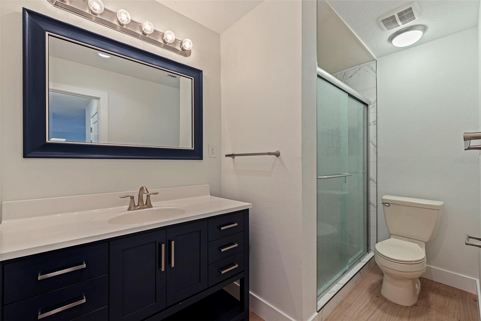 BOCA CIEGA POINT EAST - Residential