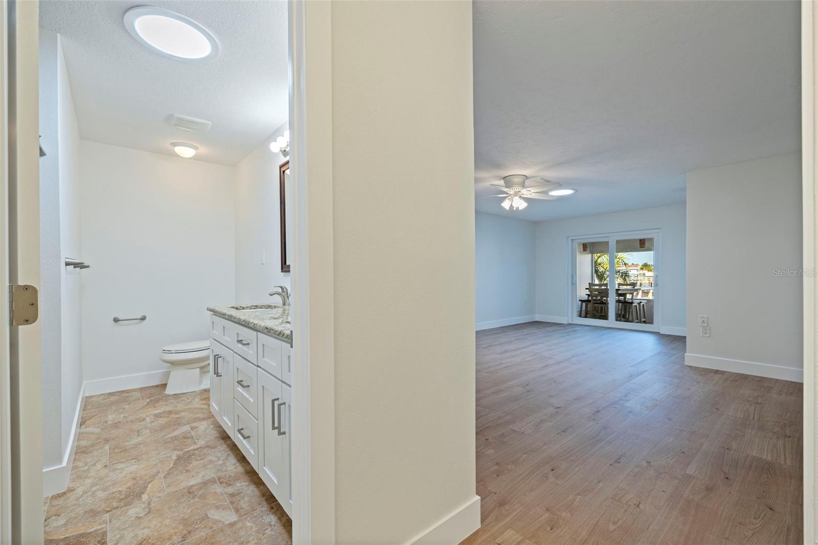 BOCA CIEGA POINT EAST - Residential