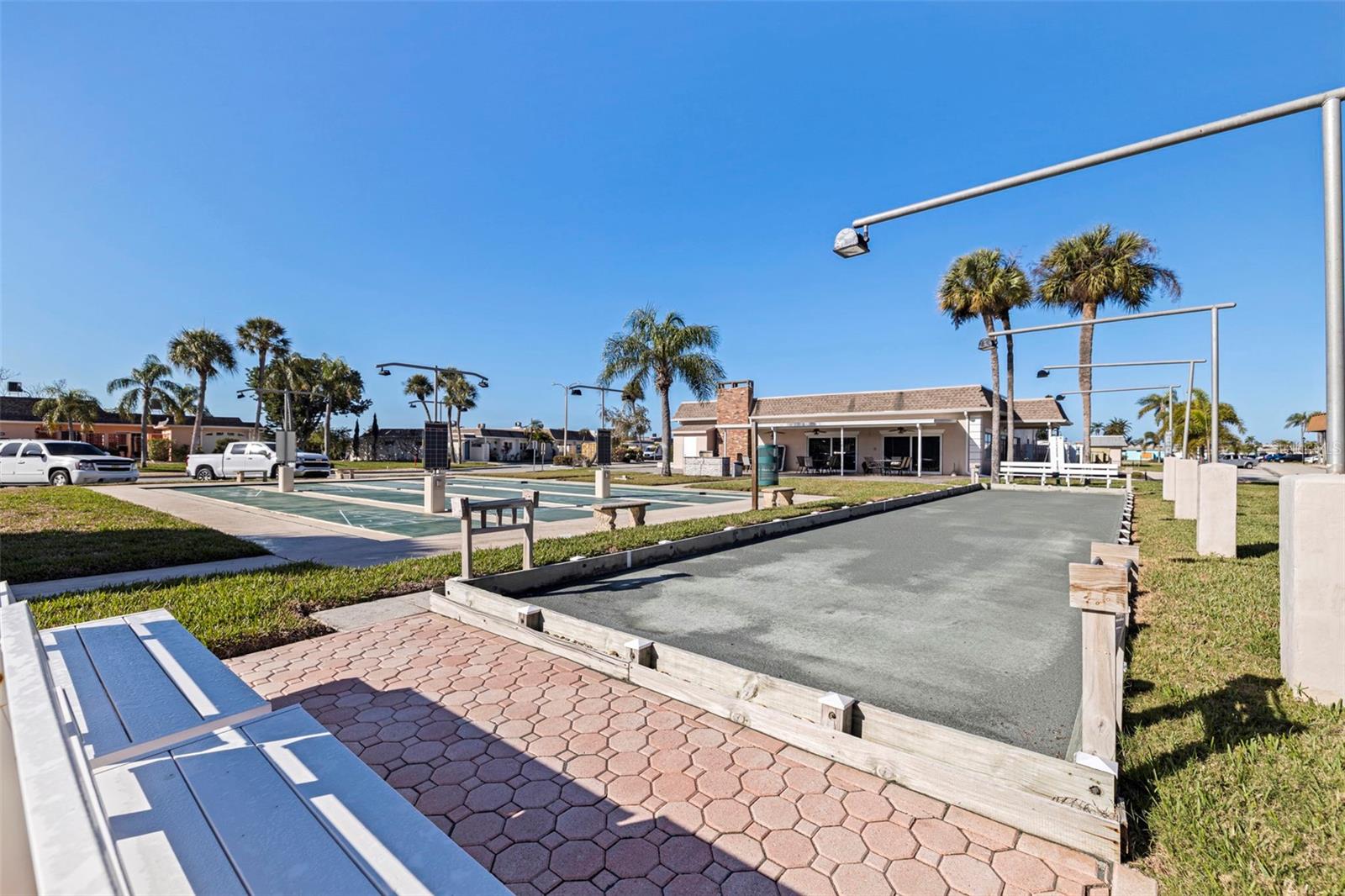 BOCA CIEGA POINT EAST - Residential