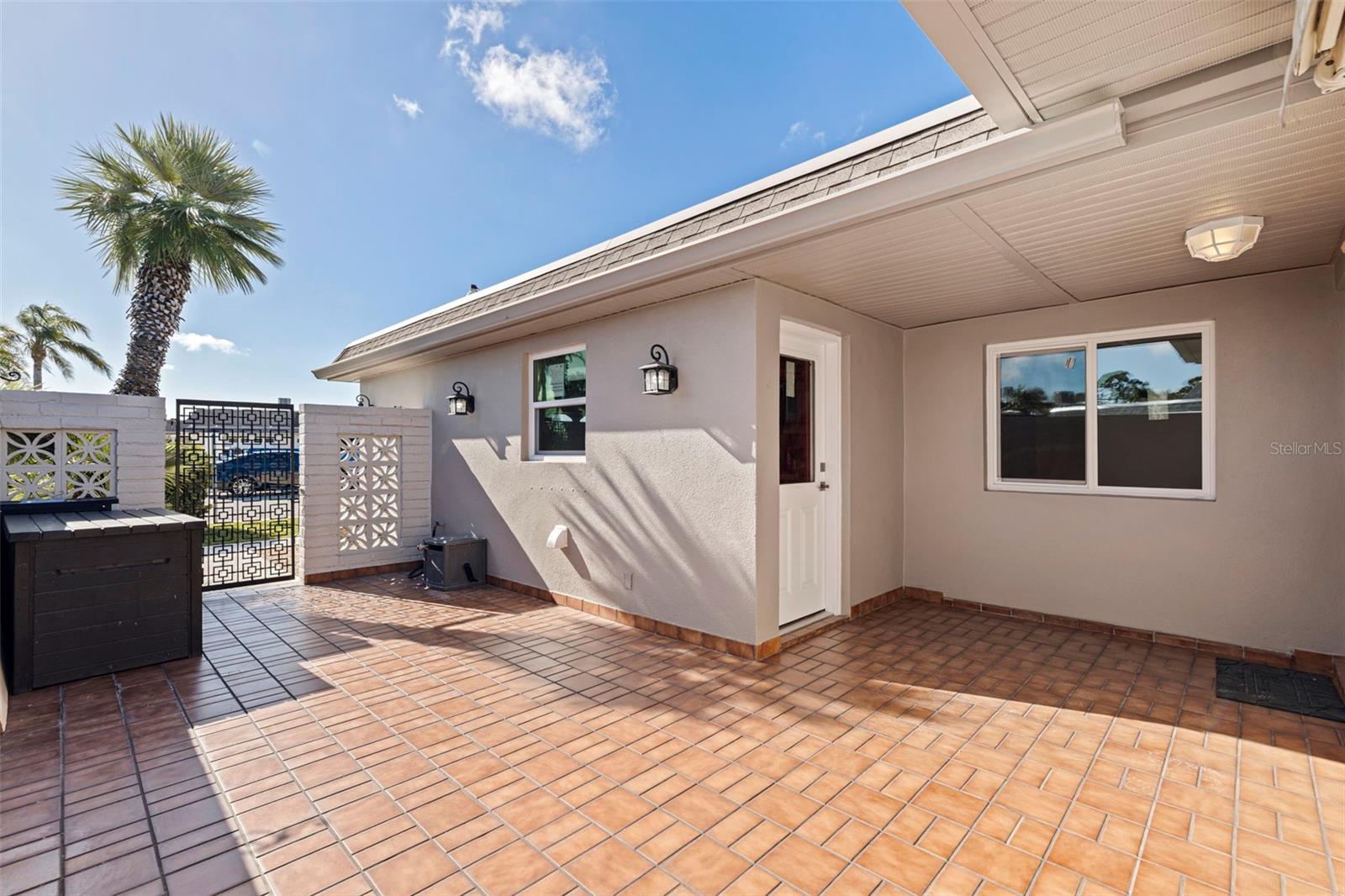 BOCA CIEGA POINT EAST - Residential