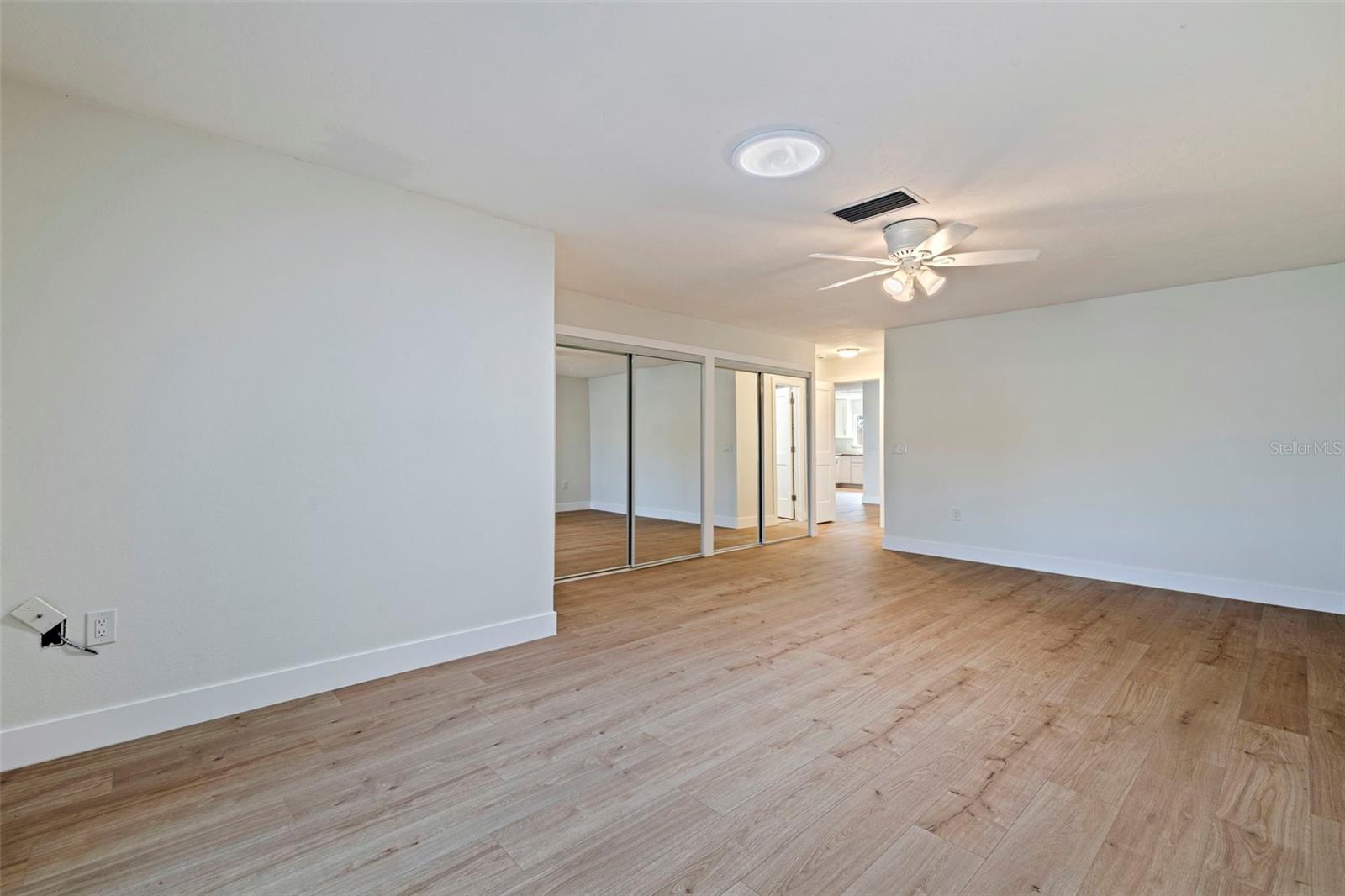 BOCA CIEGA POINT EAST - Residential