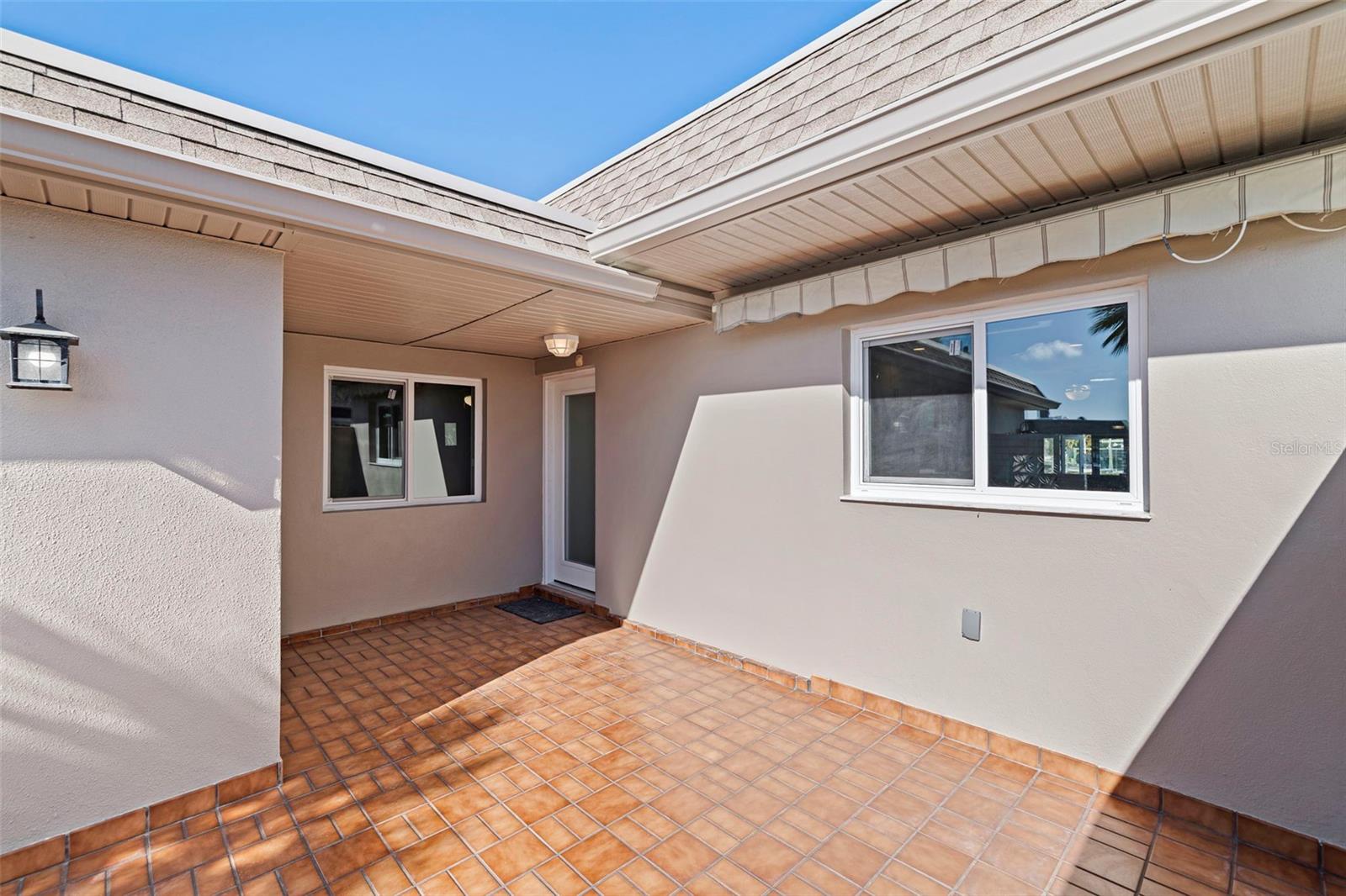 BOCA CIEGA POINT EAST - Residential