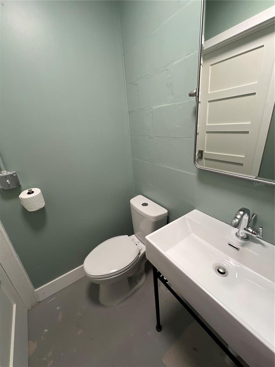 HARBOR VIEW VILLAS 1ST ADD - Residential