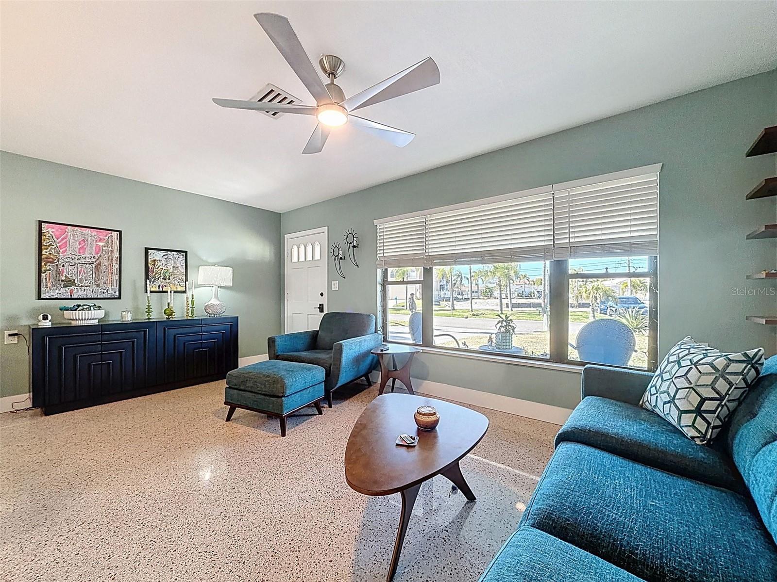 HARBOR VIEW VILLAS 1ST ADD - Residential