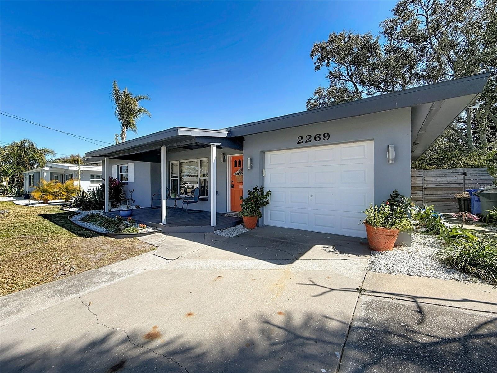 HARBOR VIEW VILLAS 1ST ADD - Residential