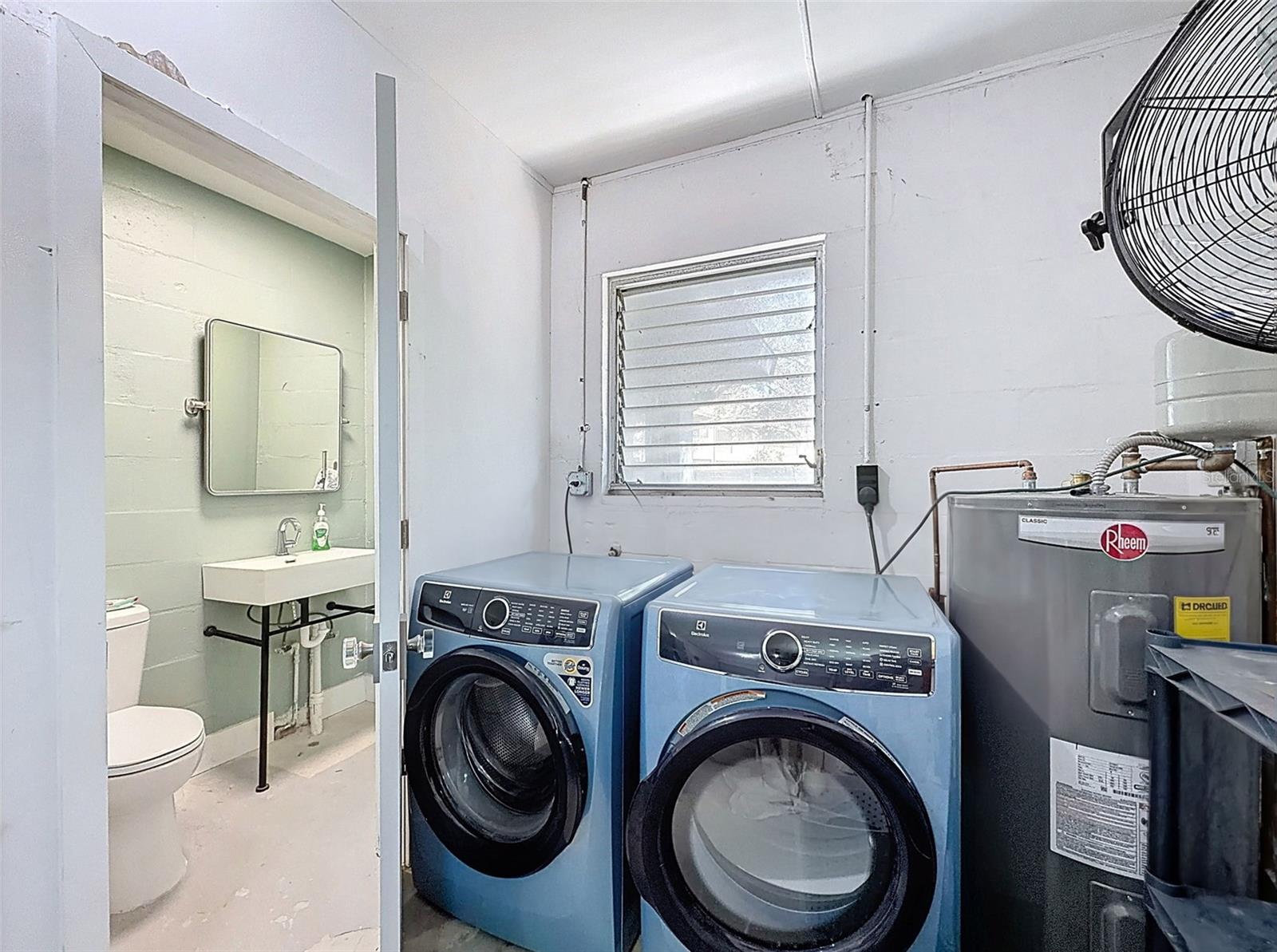 HARBOR VIEW VILLAS 1ST ADD - Residential