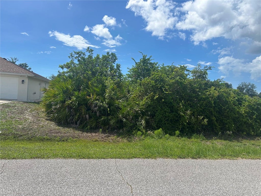 Photo of 7389 Cary Street, Englewood, FL 34224 (MLS # C7530595)