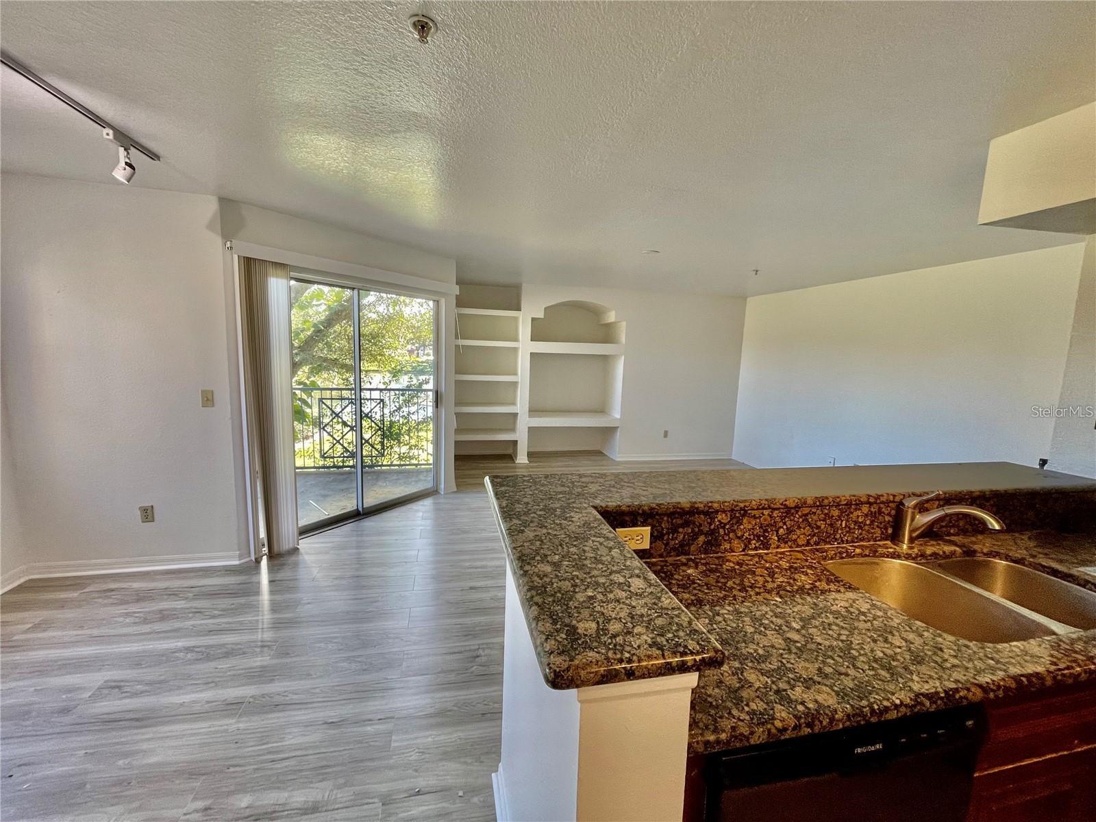 BERMUDA DUNES PRIVATE RESIDENCE - Residential Lease