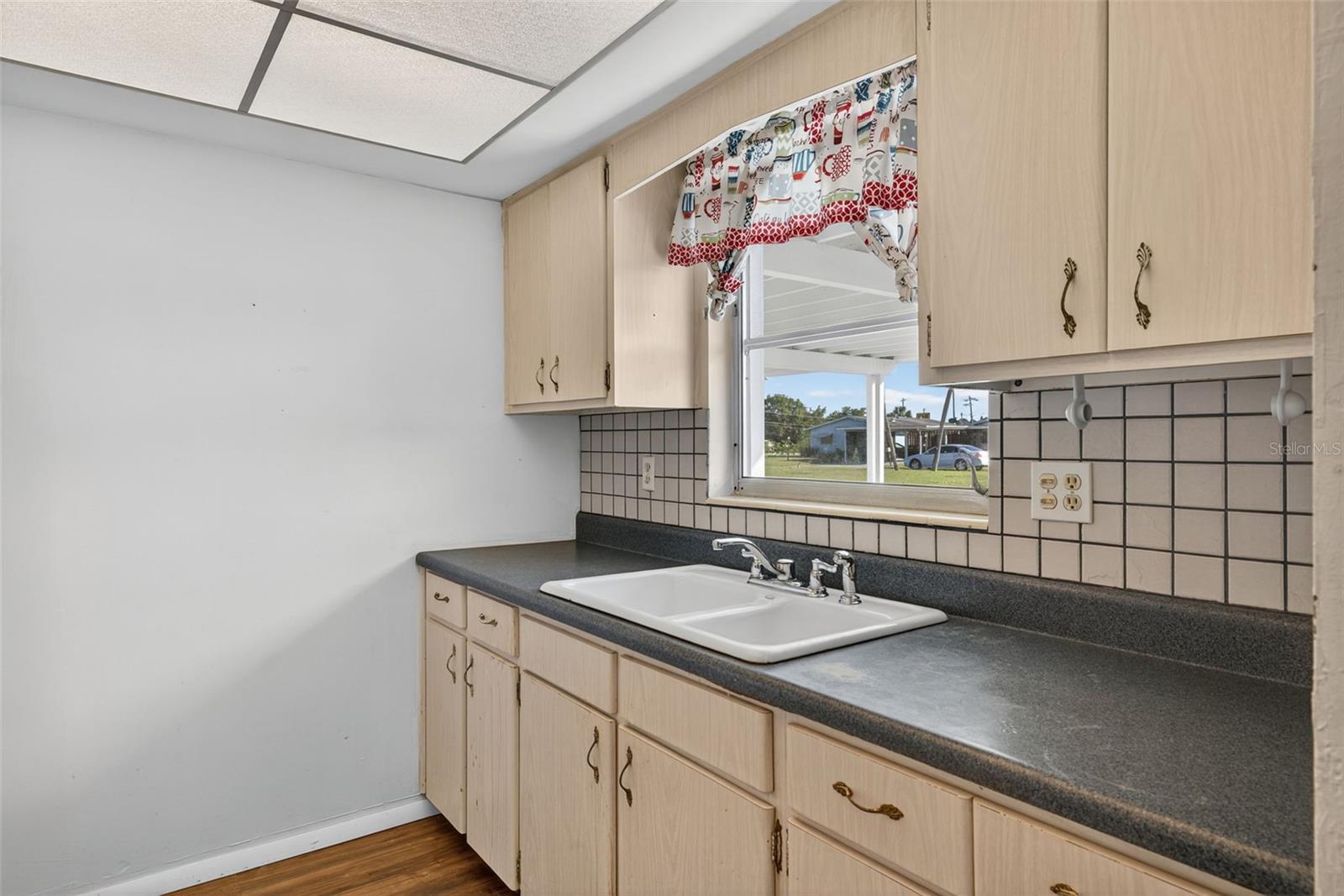 CAMILLE GARDENS 02 - Residential