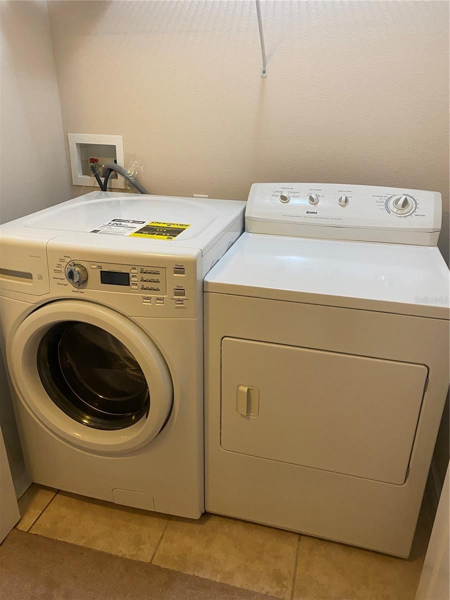 HERITAGE PARK TWNHMS - Residential Lease