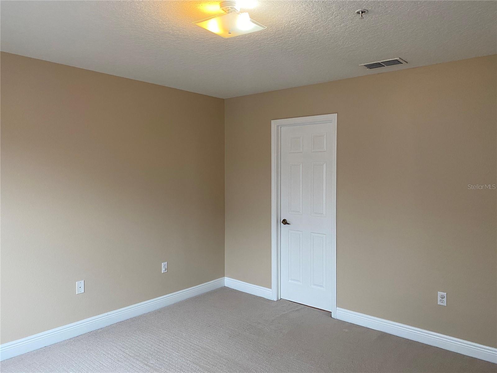 HERITAGE PARK TWNHMS - Residential Lease