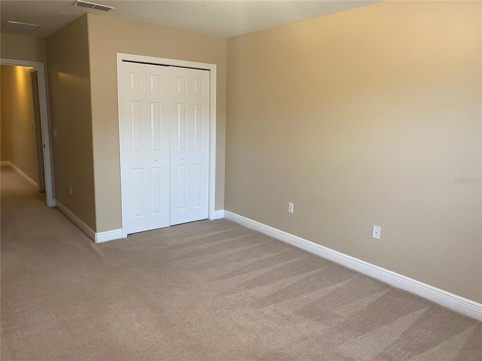 HERITAGE PARK TWNHMS - Residential Lease