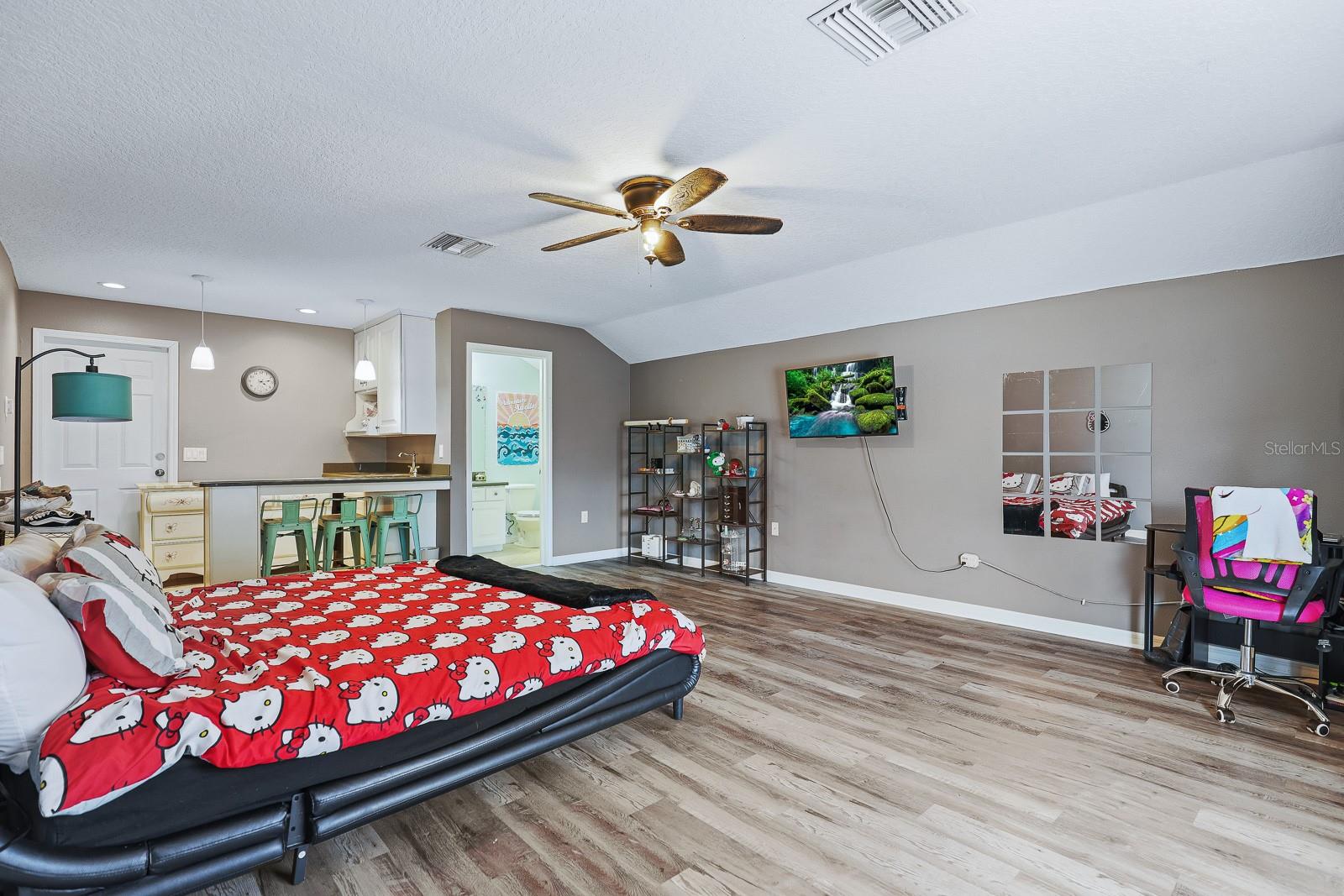 CREEKSIDE SUB - Residential