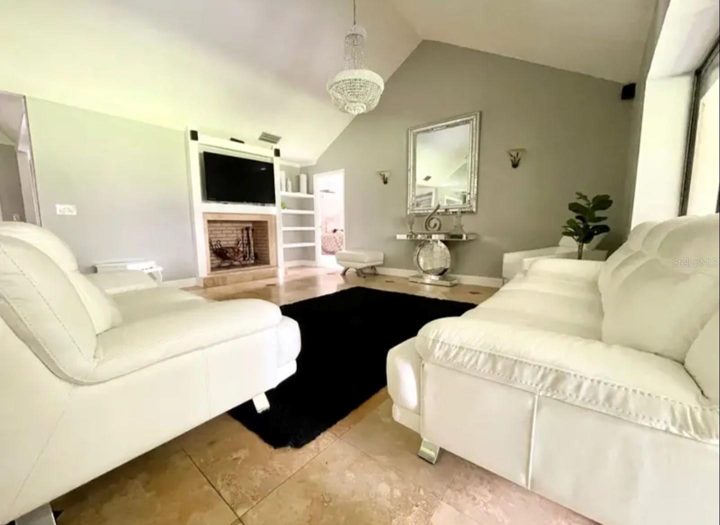 SUGARTREE - Residential Lease