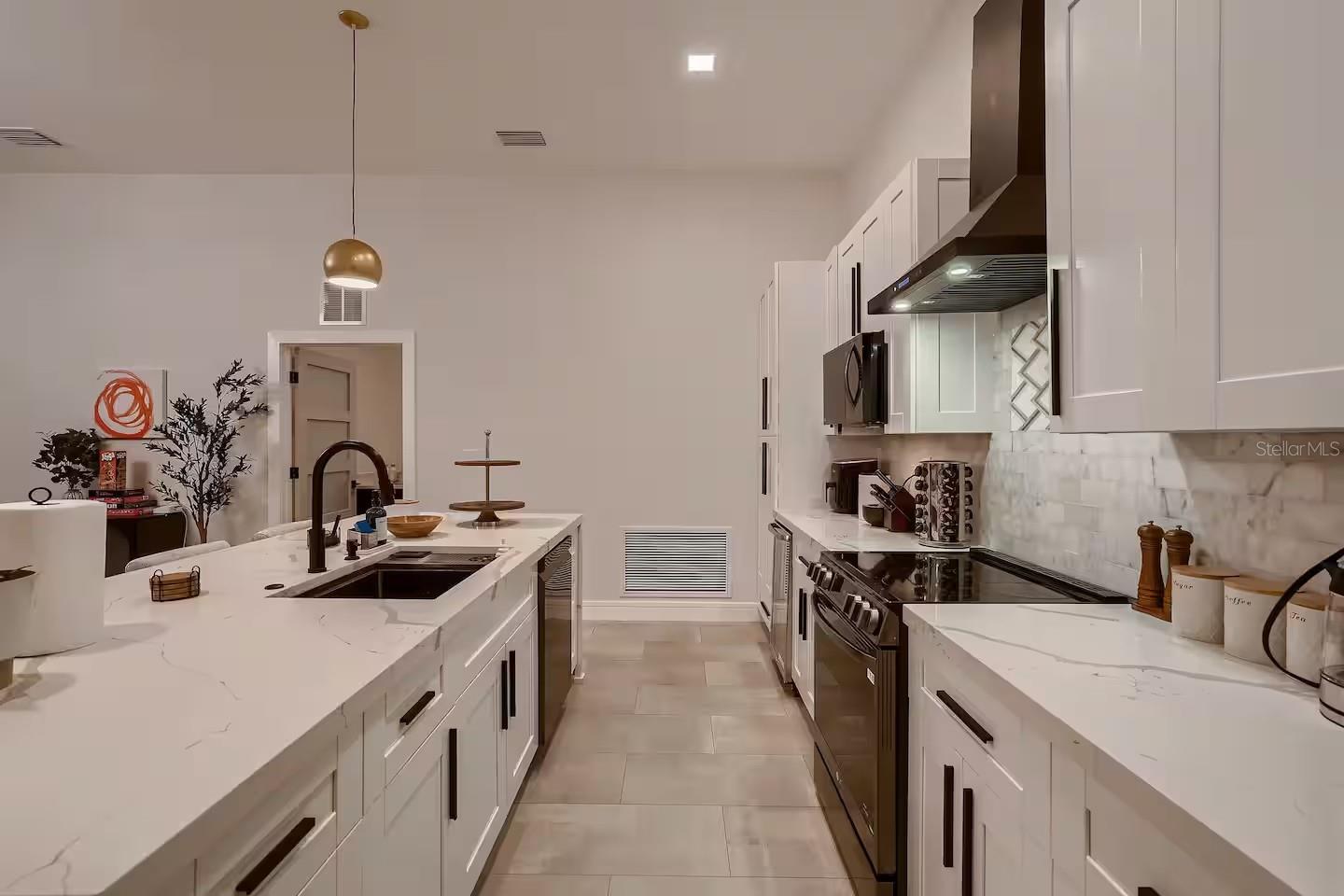 PINELLAS GROVES - Residential