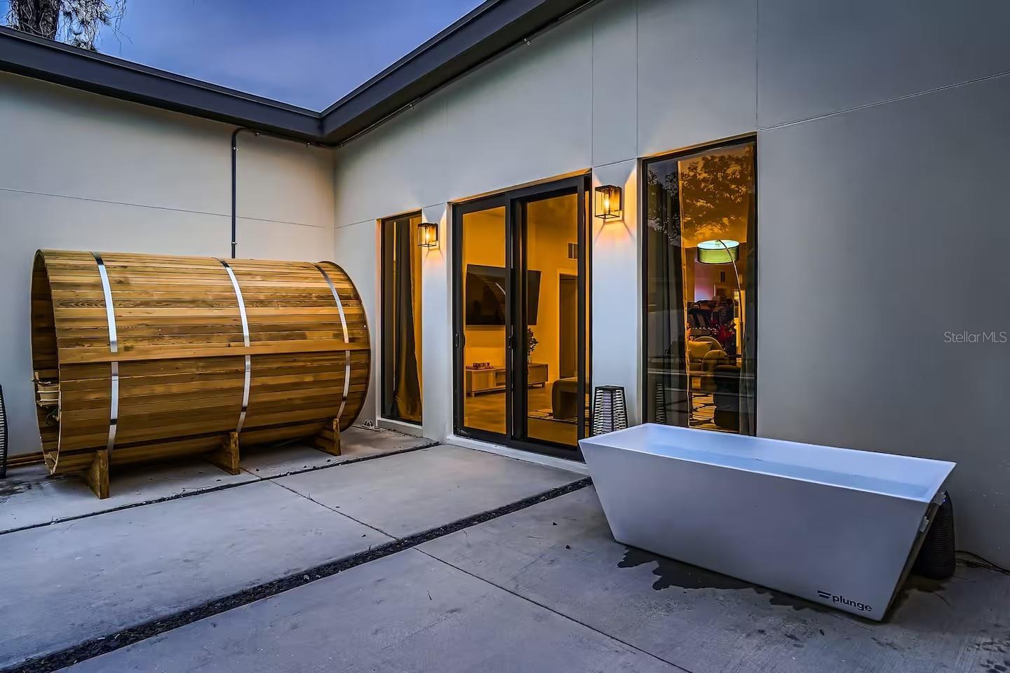PINELLAS GROVES - Residential