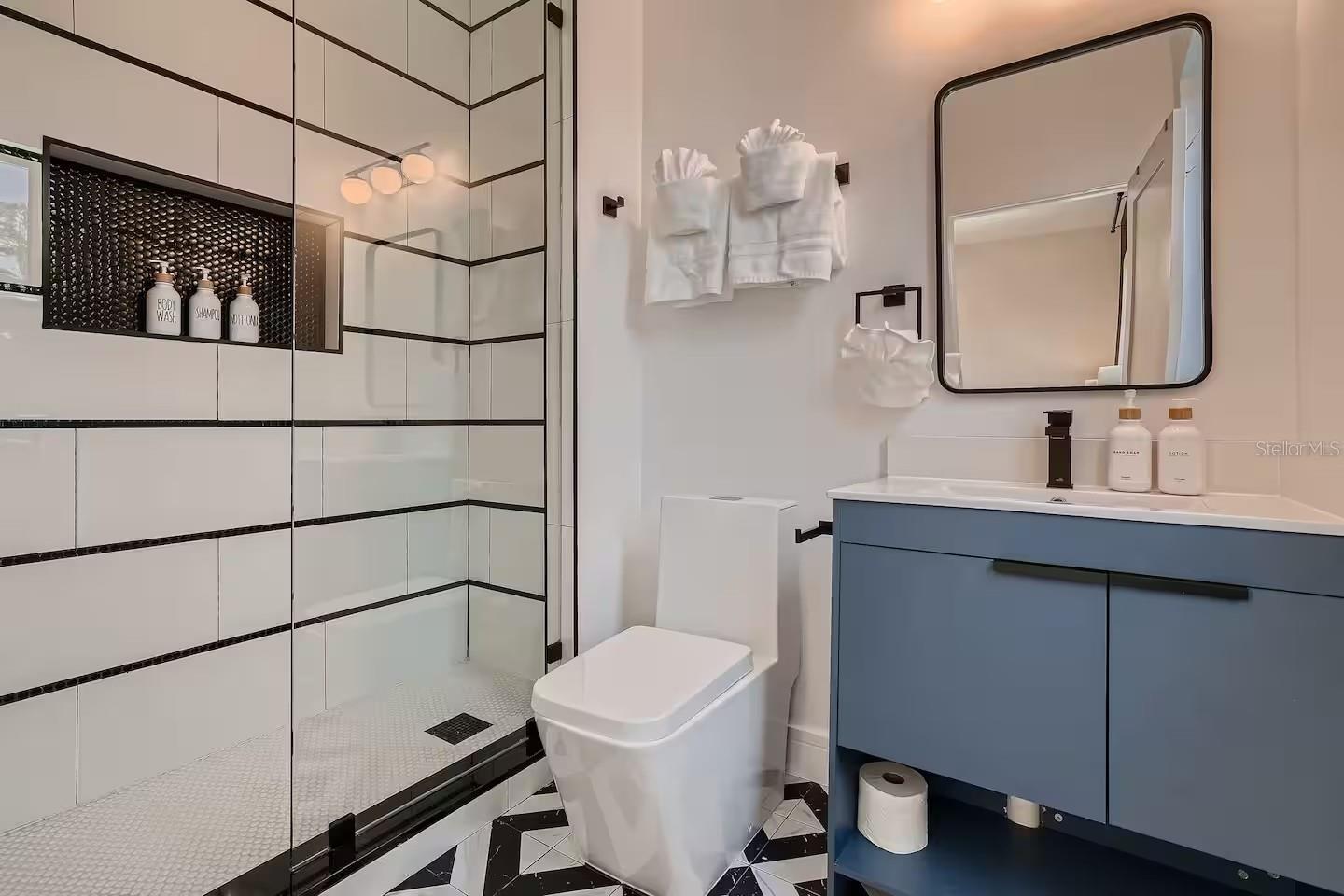 PINELLAS GROVES - Residential