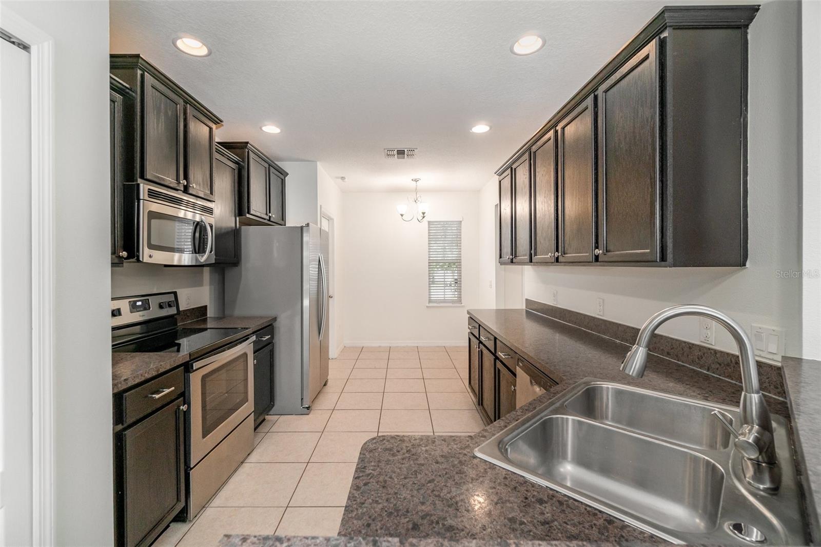 GROVELAND EAGLE POINTE PH 01 - Residential