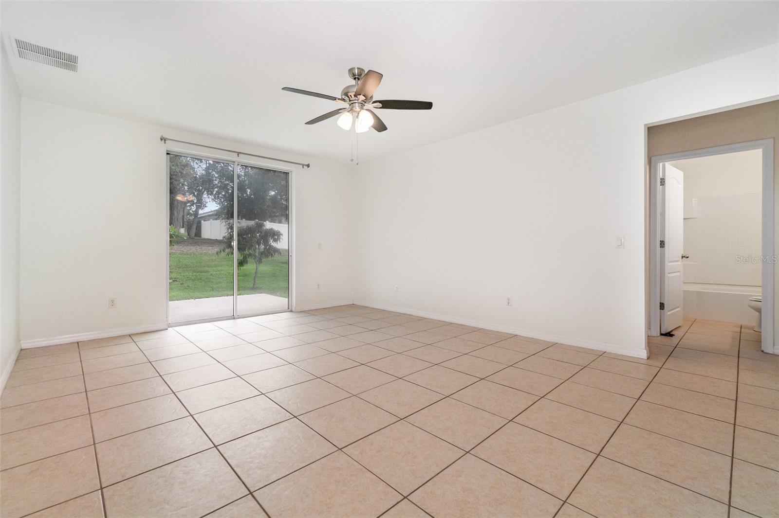 GROVELAND EAGLE POINTE PH 01 - Residential