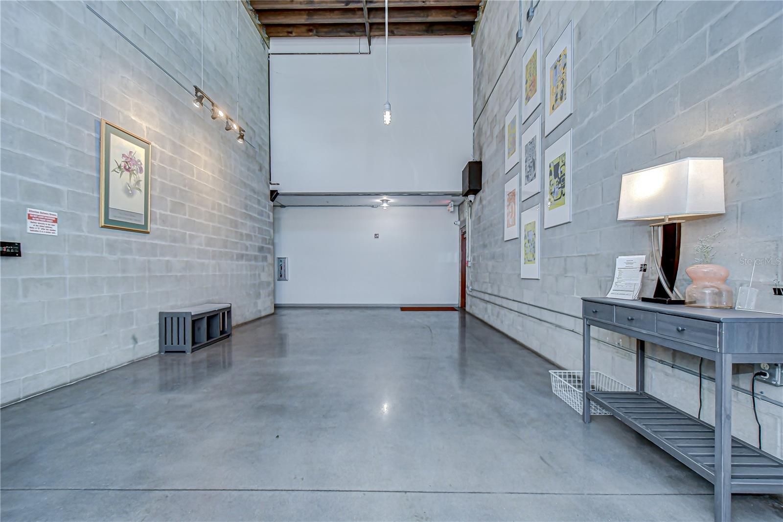 BOX FACTORY LOFTS - Residential