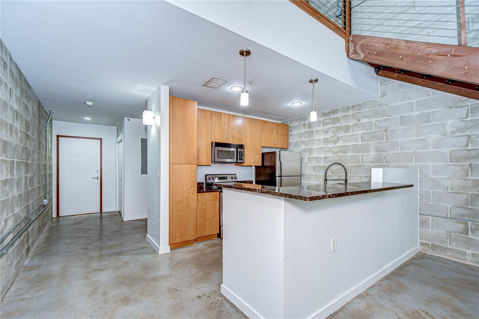 BOX FACTORY LOFTS - Residential