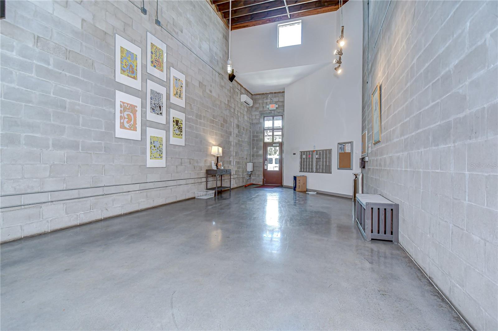 BOX FACTORY LOFTS - Residential