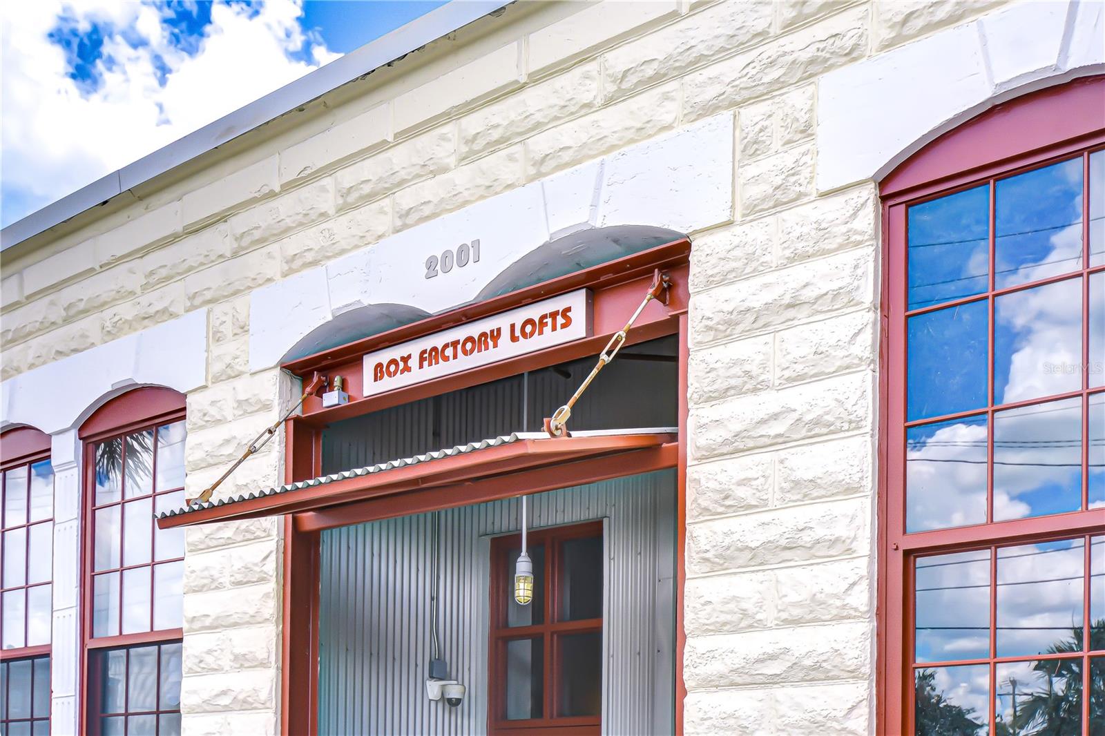 BOX FACTORY LOFTS - Residential