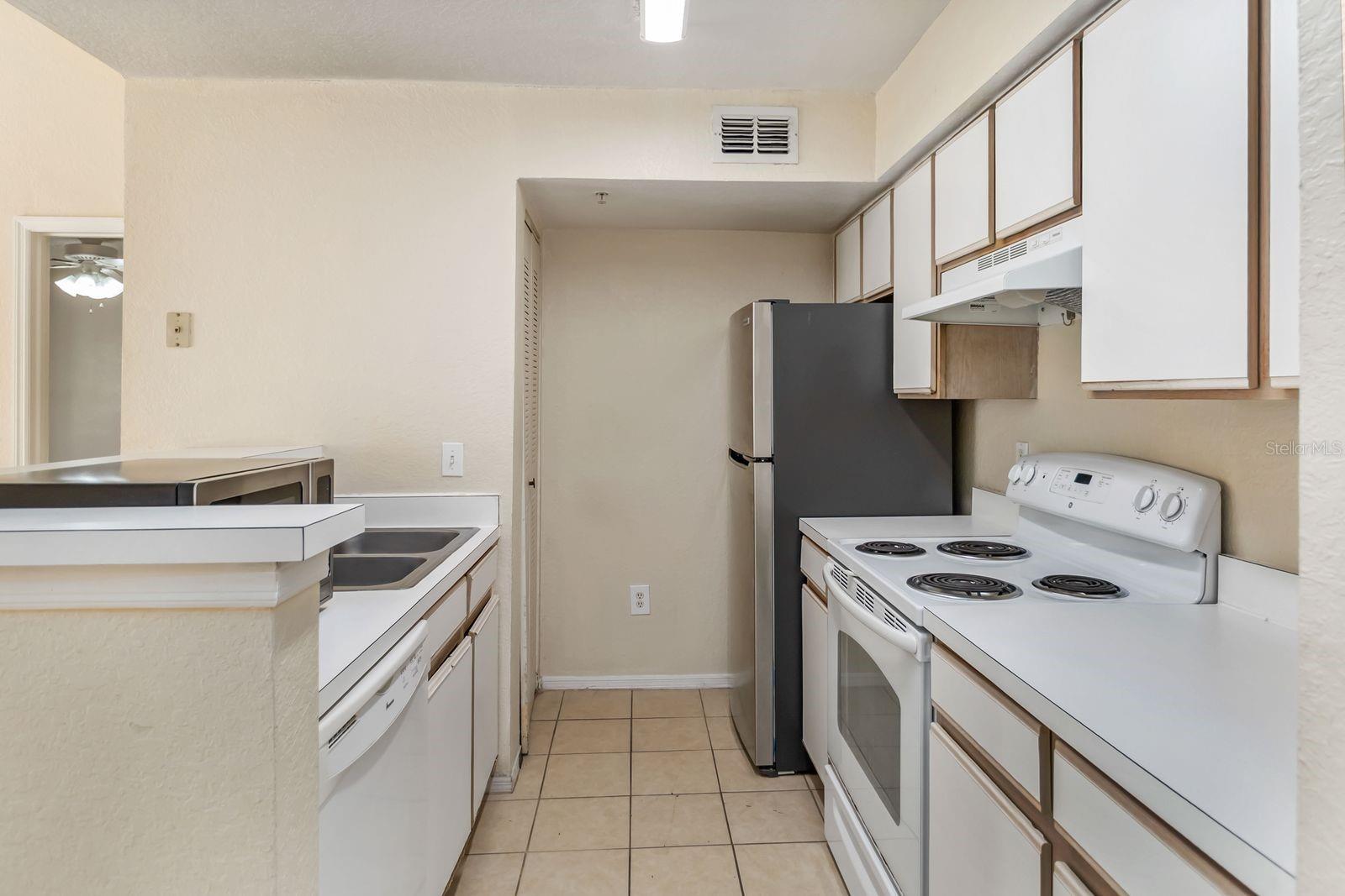 VILLAS DEL SOL AT KISSIMMEE CONDO - Residential