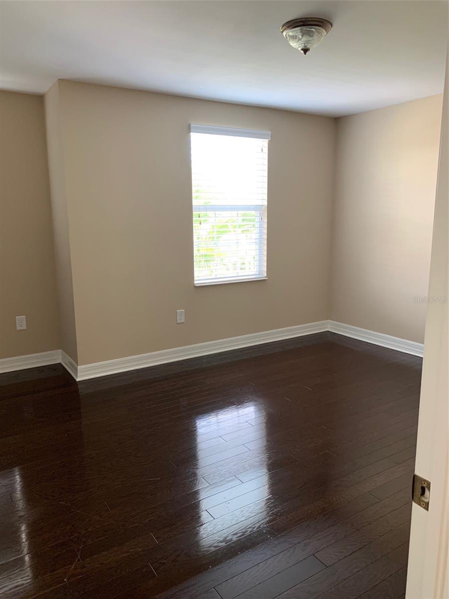 SEVEN OAKS PCLS C-1A & C-1B - Residential Lease