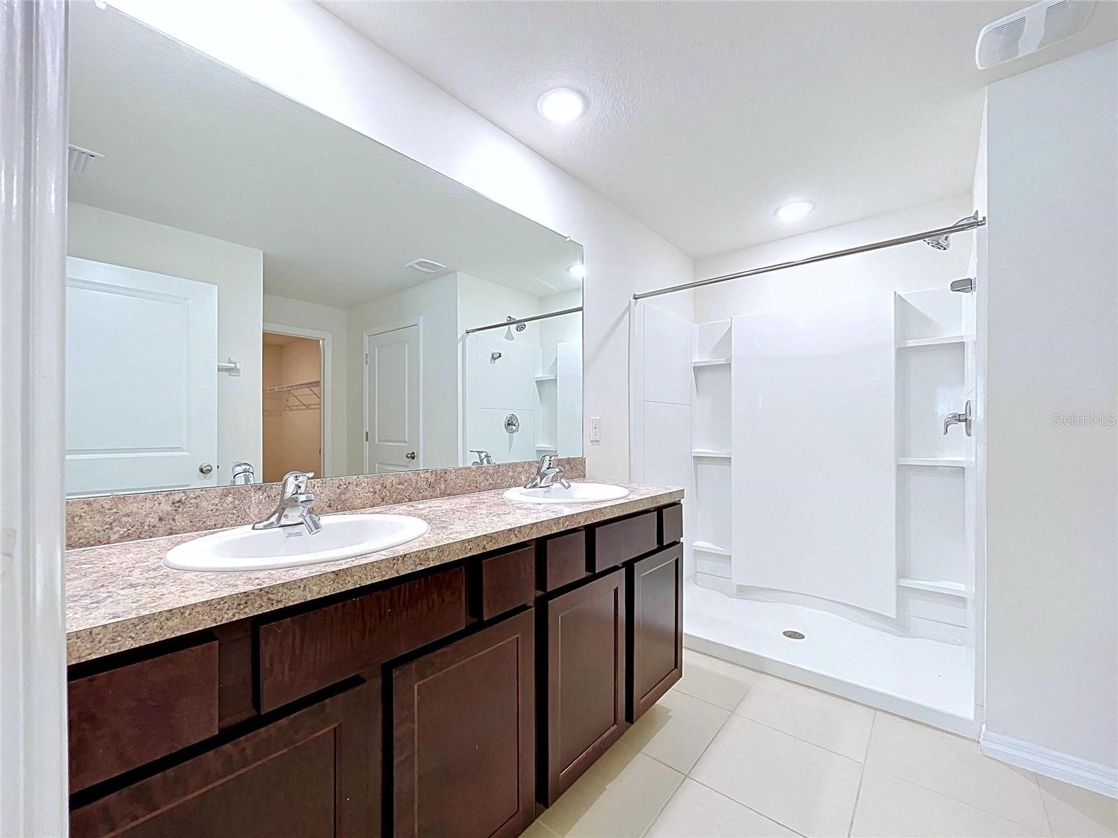 ZEPHYR LAKES SUB - Residential