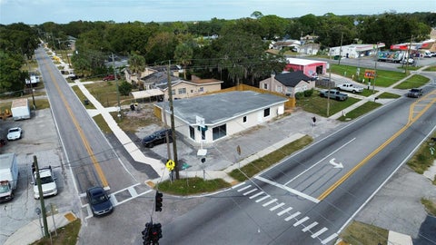 Photo of 2595 Avenue G NW, Winter Haven, FL 33880 (MLS # S5152360)