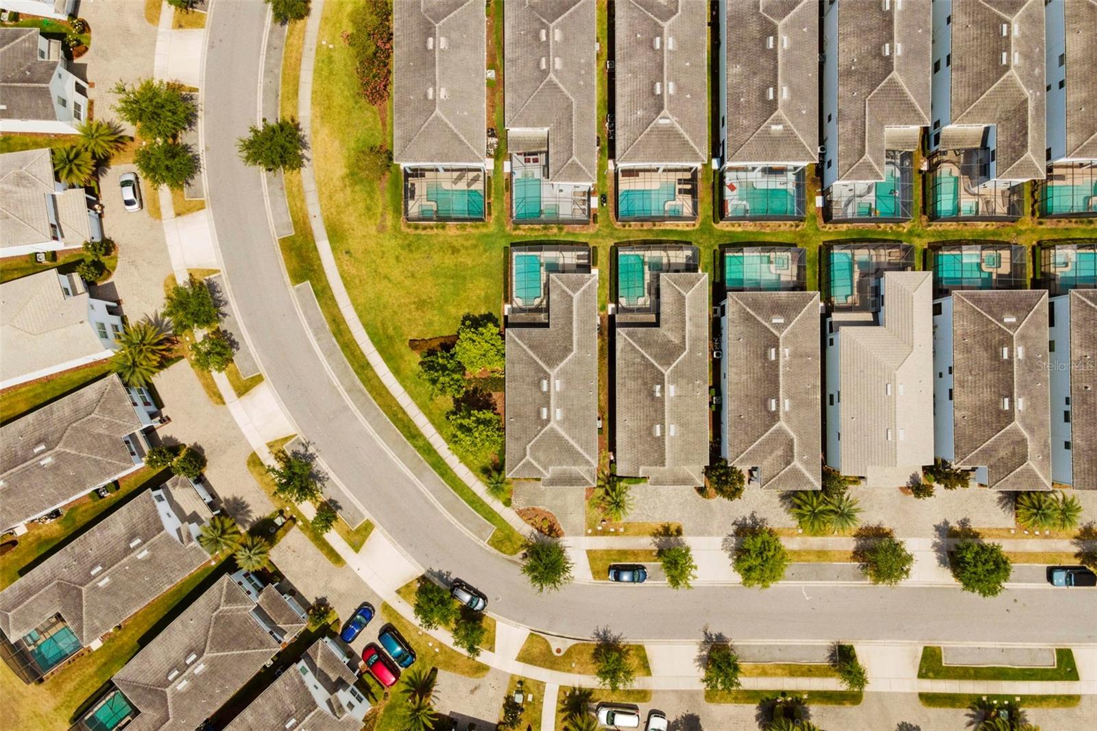 STOREY LAKE - Residential