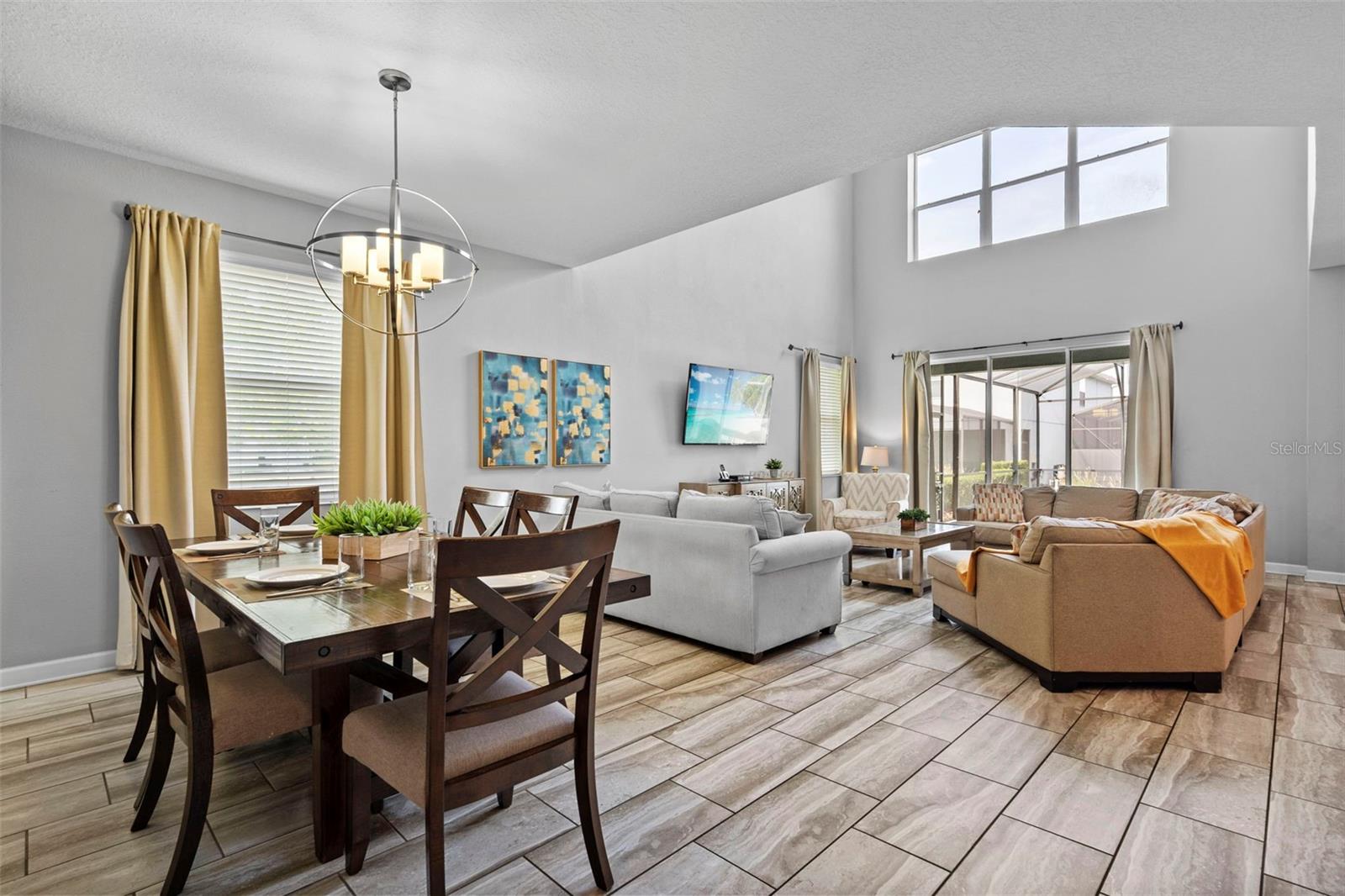 STOREY LAKE - Residential