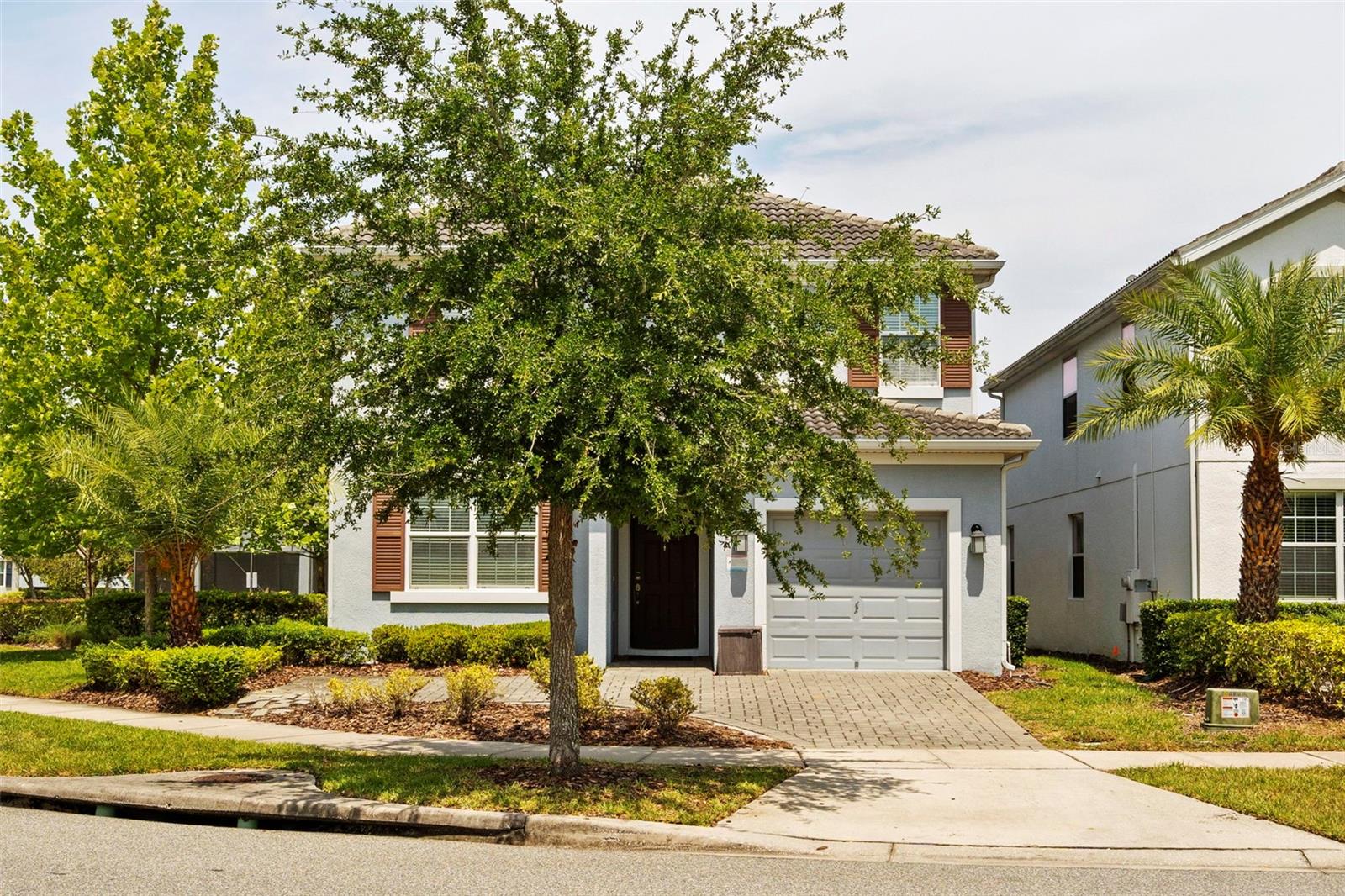 STOREY LAKE - Residential