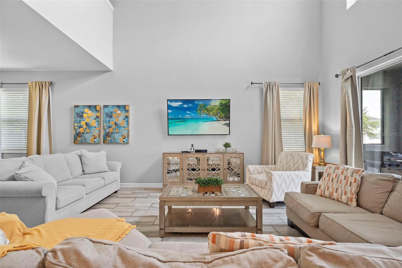 STOREY LAKE - Residential