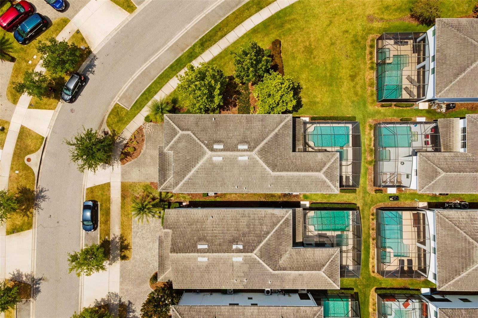 STOREY LAKE - Residential