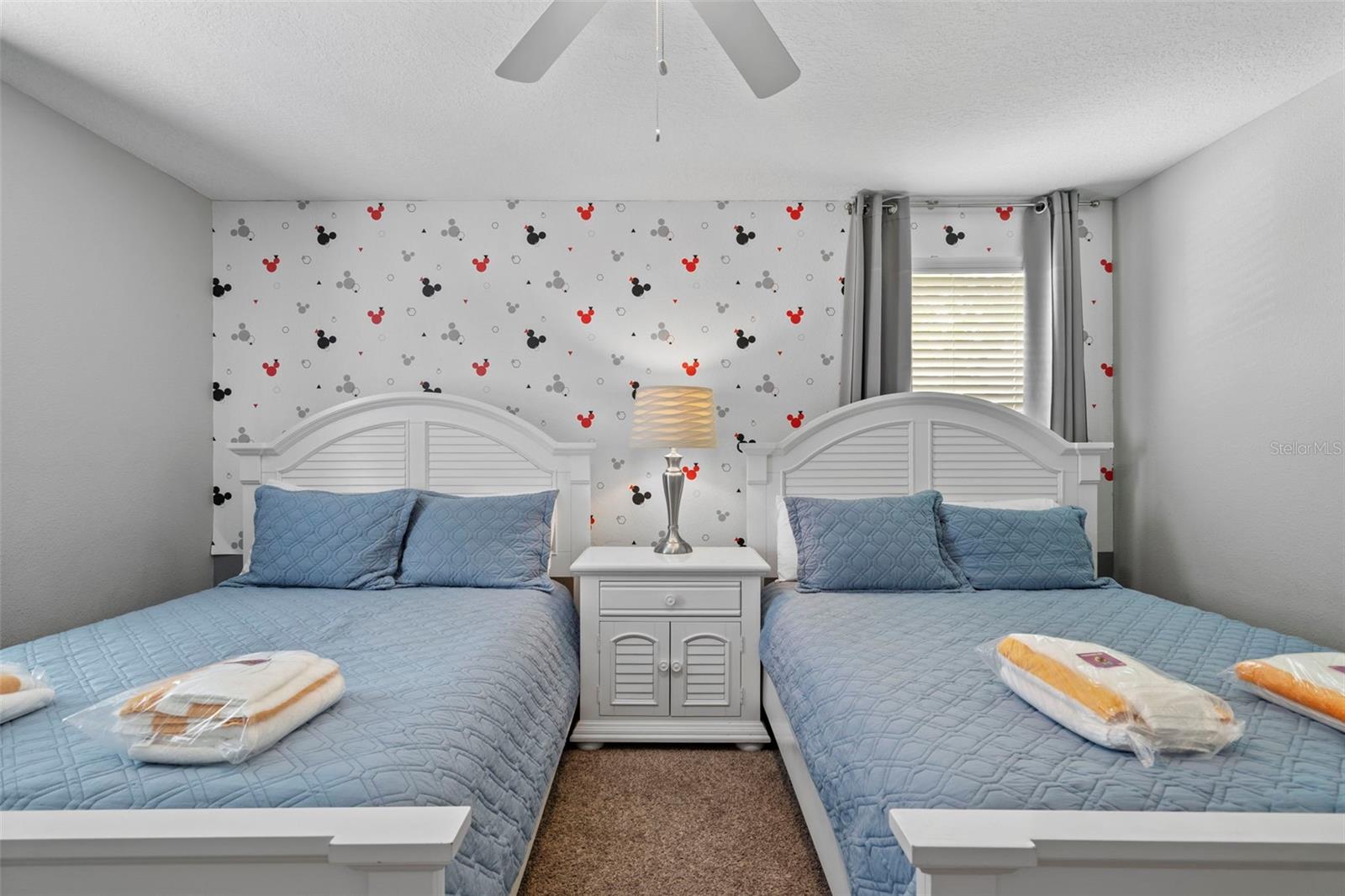 STOREY LAKE - Residential